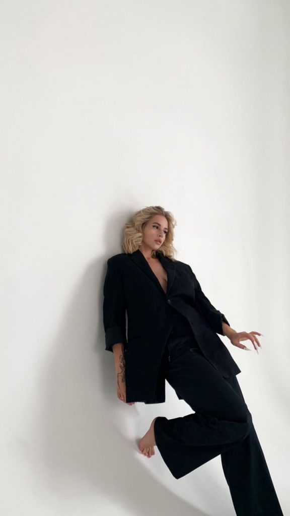 VIP эскорт от Амелия Питер