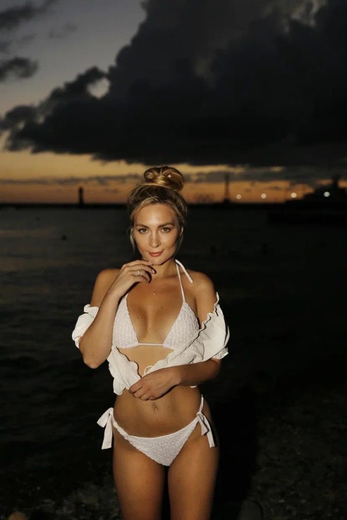 вип эскорт от  Александра Питер