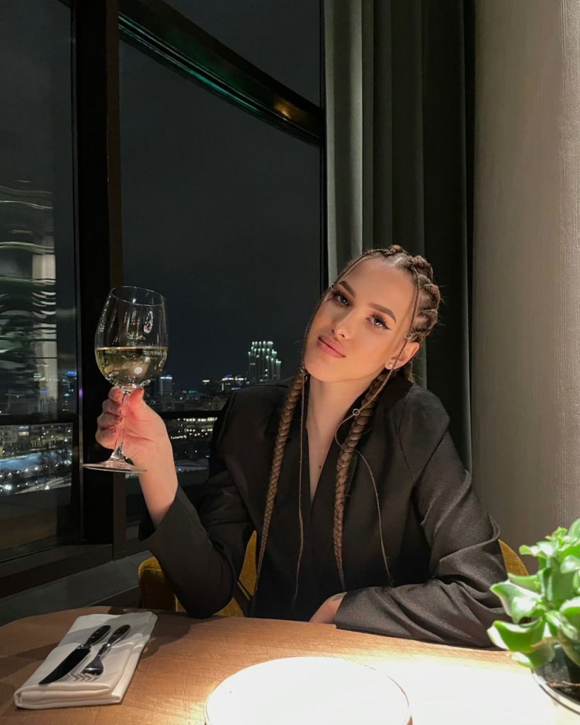 VIP эскорт от Александра Питер