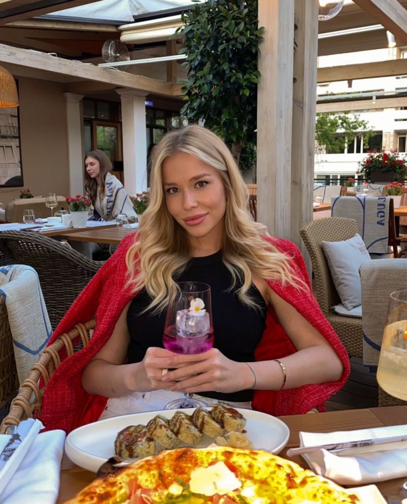 Ночной эскорт от Медди Питер